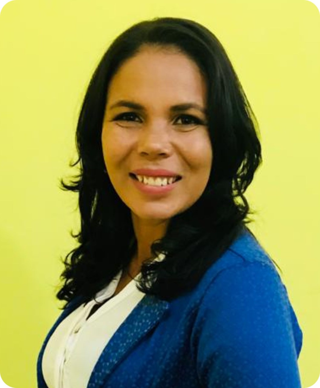 Elizângela Teixeira Fernandes 1.ª Secretaria